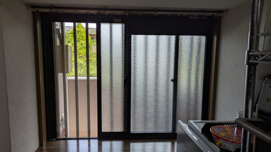 福岡市中央区小笹のマンション 内窓(二重窓)取付前の写真(施工前