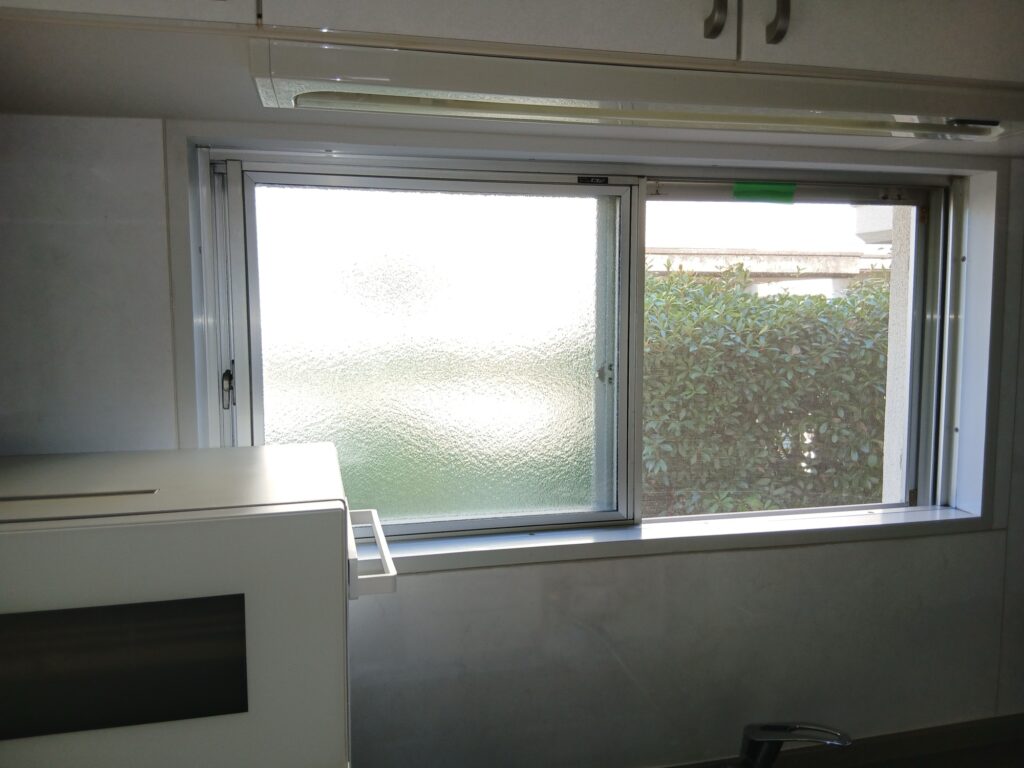 福岡市西区でキッチンの窓リフォームBefore