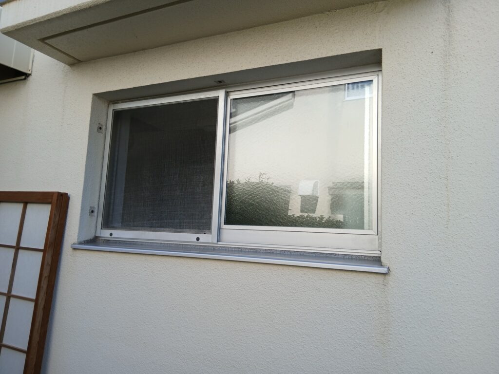 福岡市西区でキッチンの窓リフォームBefore外部側