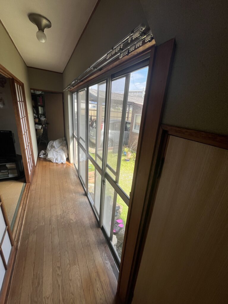 福岡市東区4枚建て窓の取替工事|Before内部側