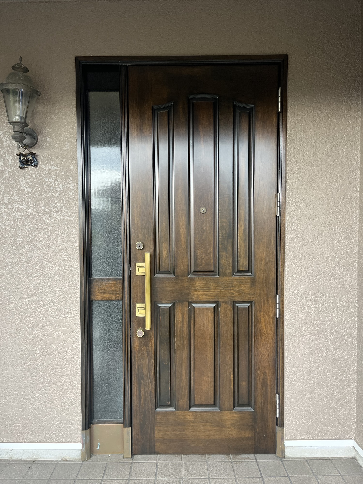 工事する前のドアの写真