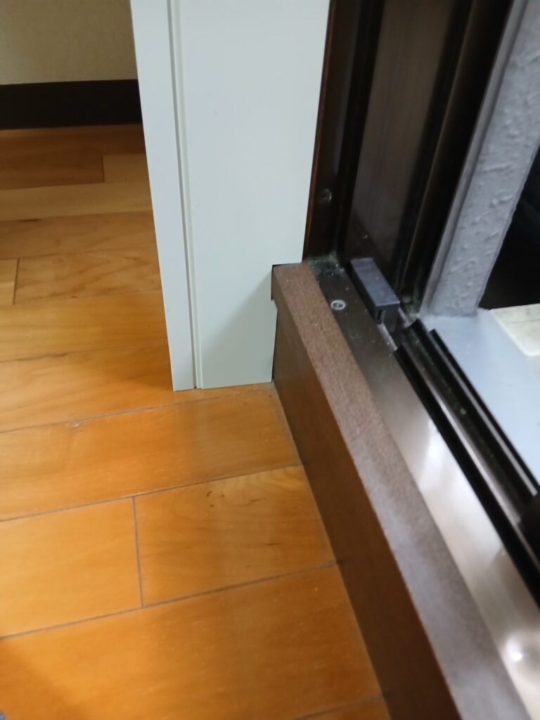 福岡市東区　内窓　施工中