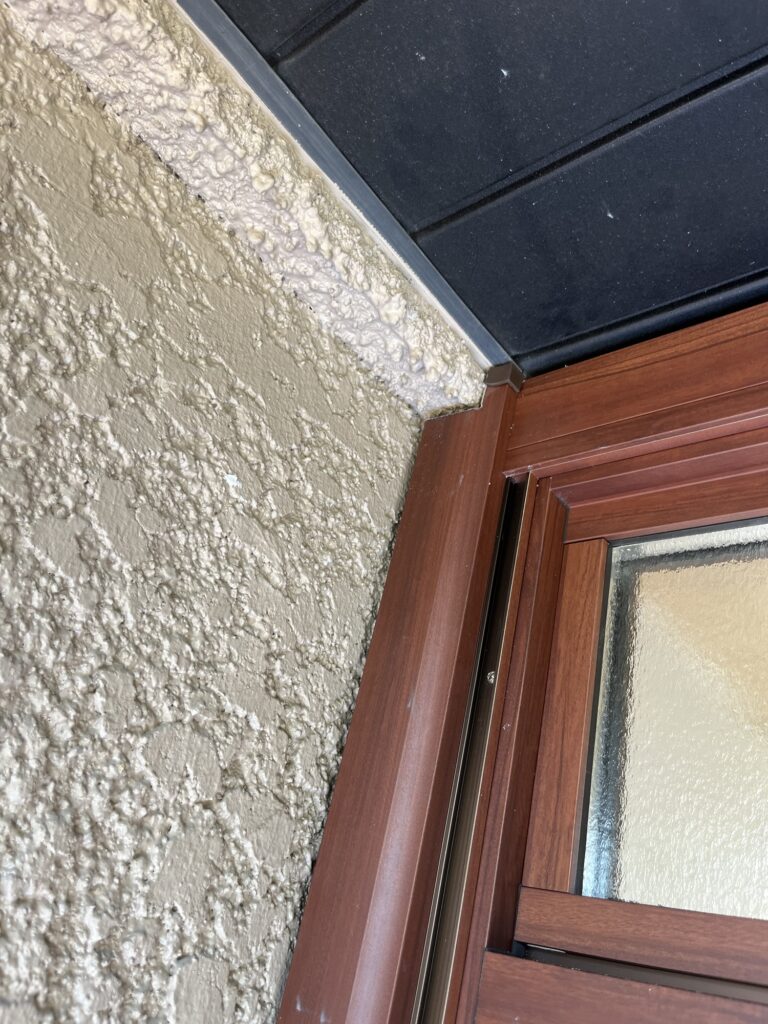 春日市　YKKAPドアリモ　施工中