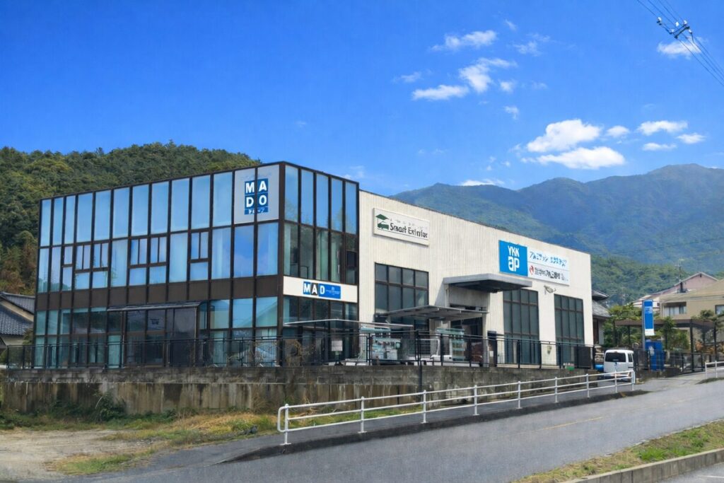 MADOショップの会社全体写真
