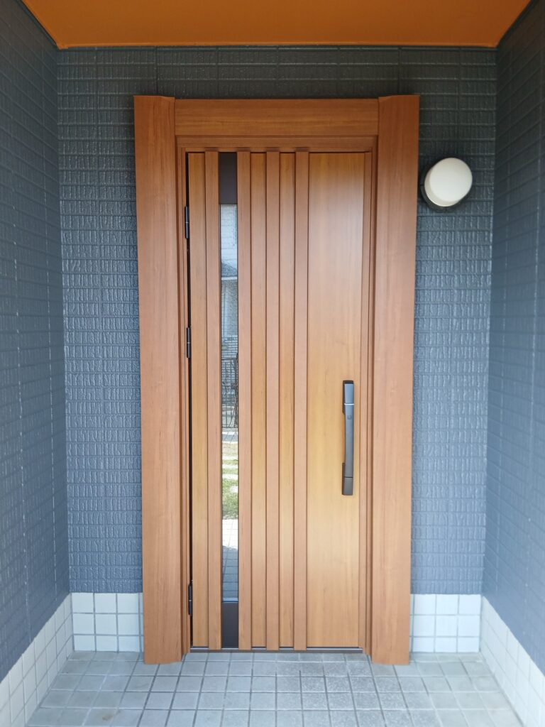 セキスイハウス 玄関ドアリフォーム後