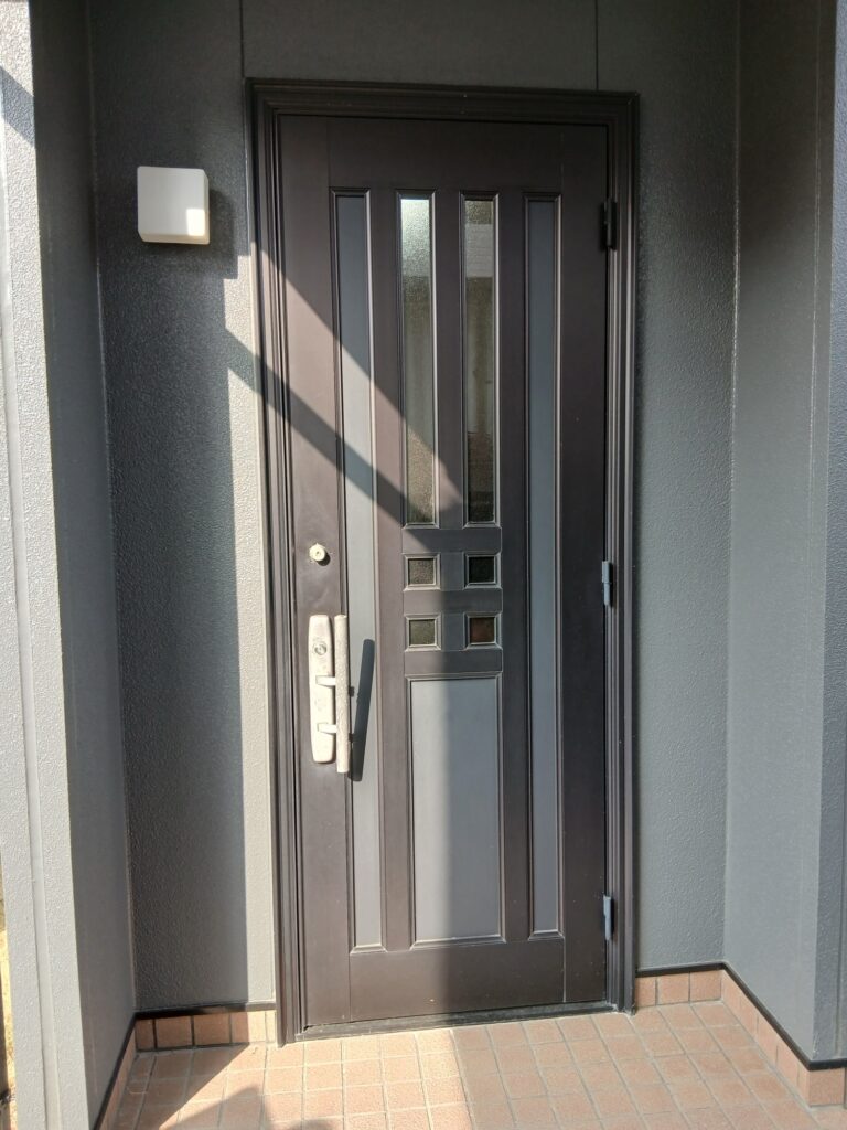 宇美町片開きドアリフォーム前