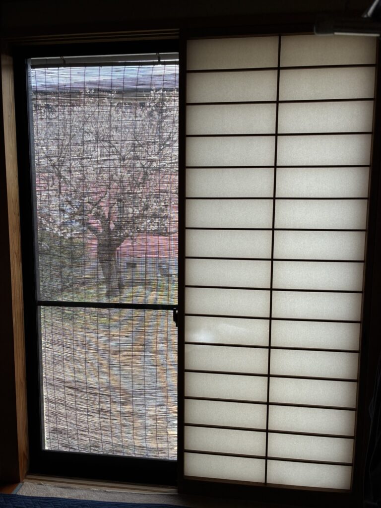 須恵町和室用内窓取付後の様子
