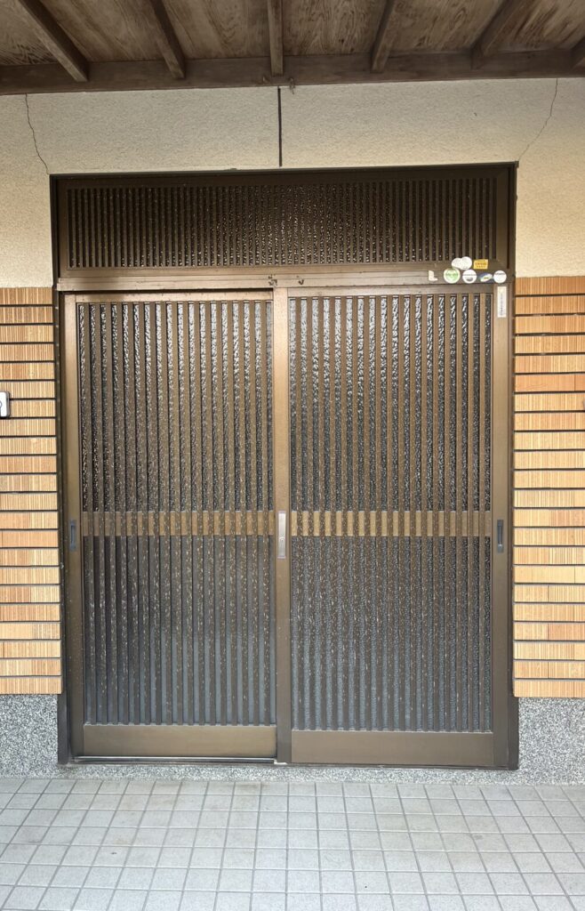 玄関ドア