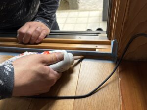 内窓　隙間　コーキング