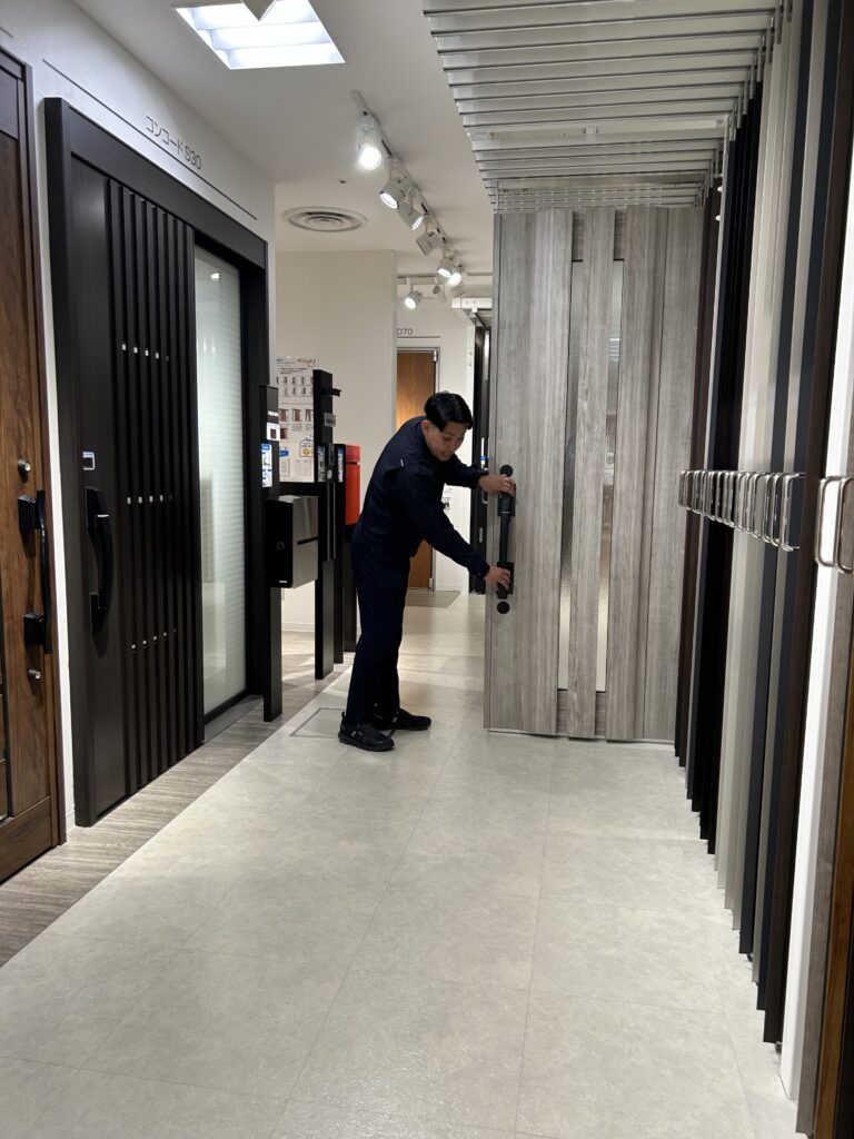 実際にハンドルをくっつけて見れます。