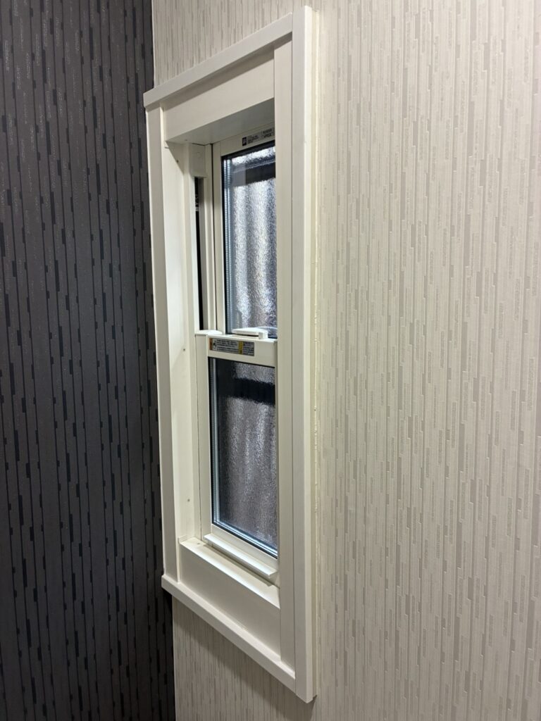 志免町窓交換後の片上げ下げ窓