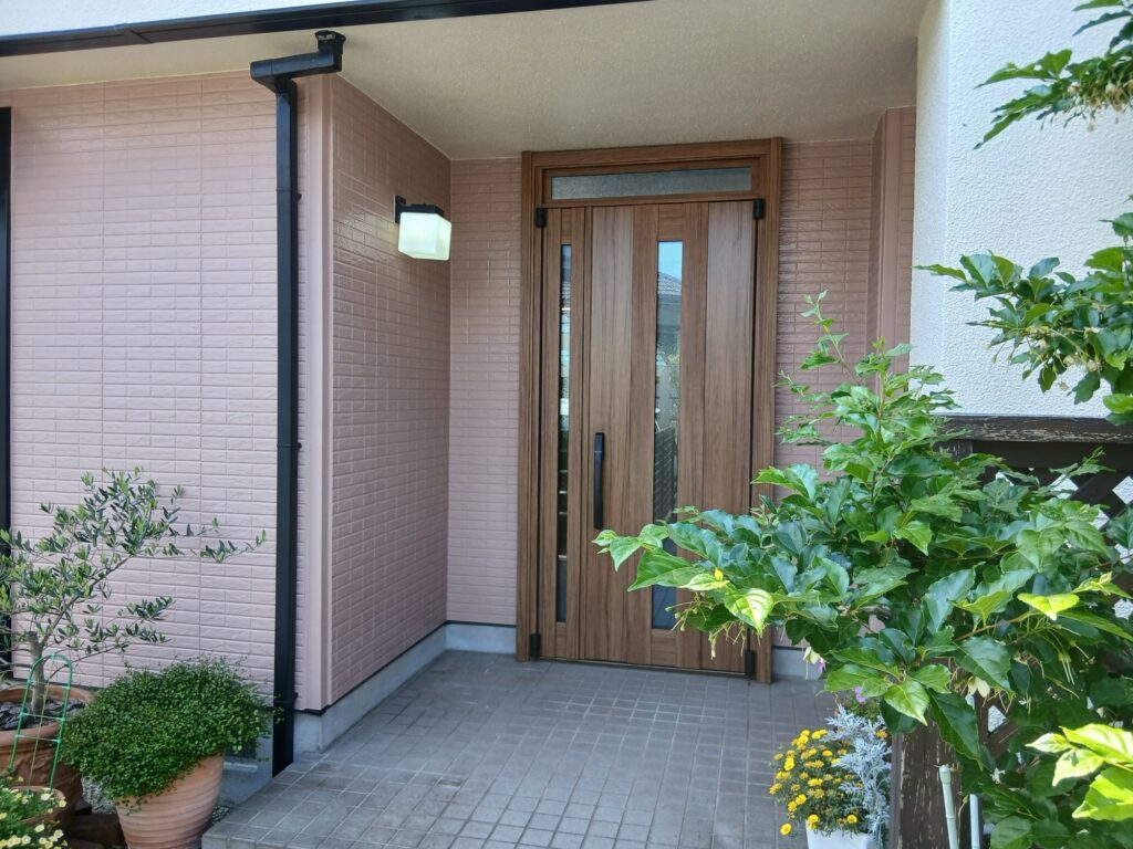 大野城市月の浦ドアリモ高断熱ドア施工後