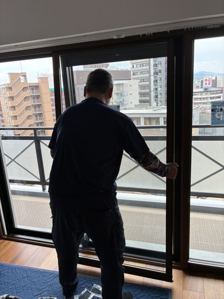 外障子のつり込み