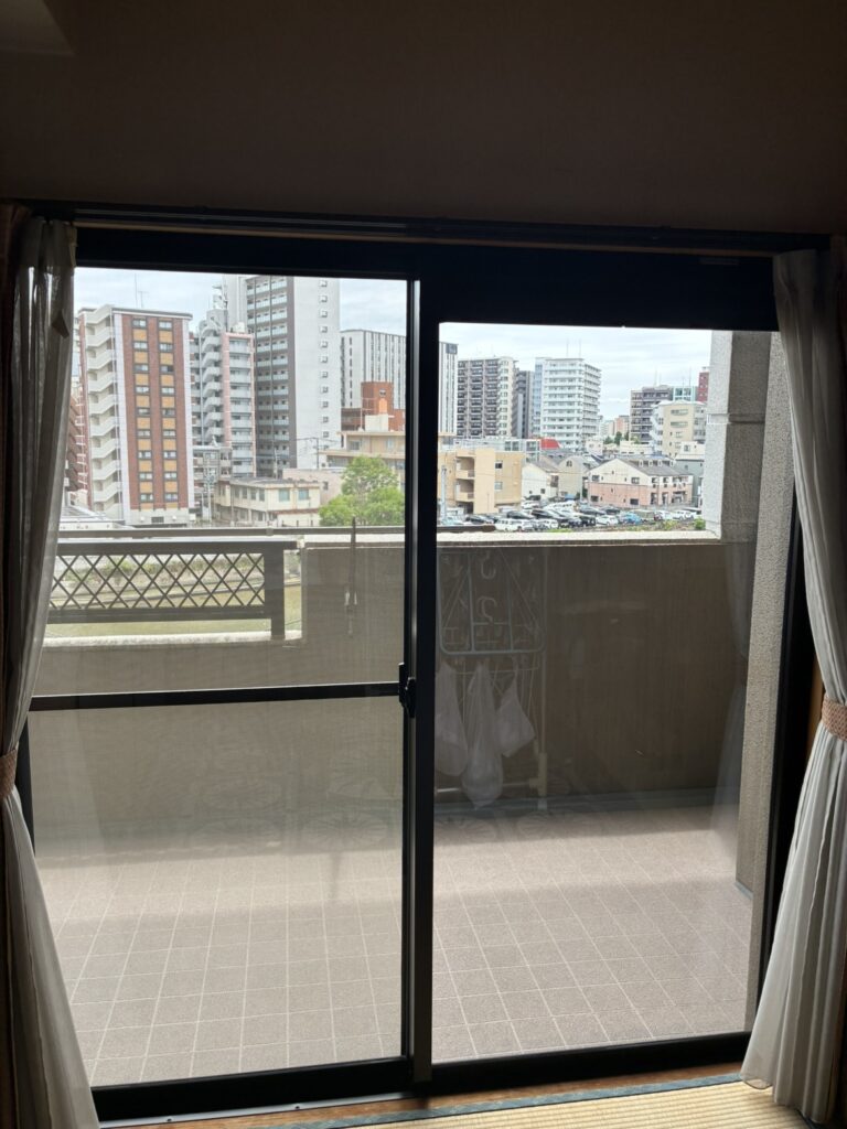 掃き出し窓