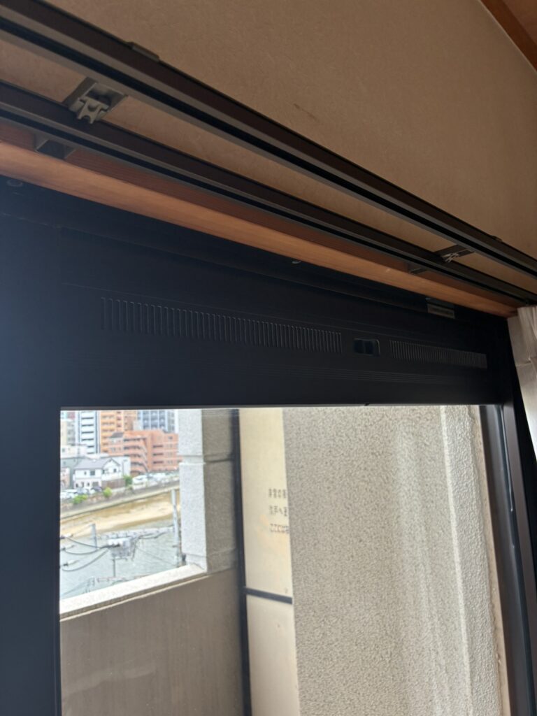 換気框