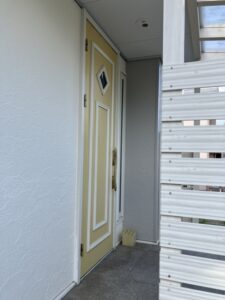 岡垣町ドアリフォーム前