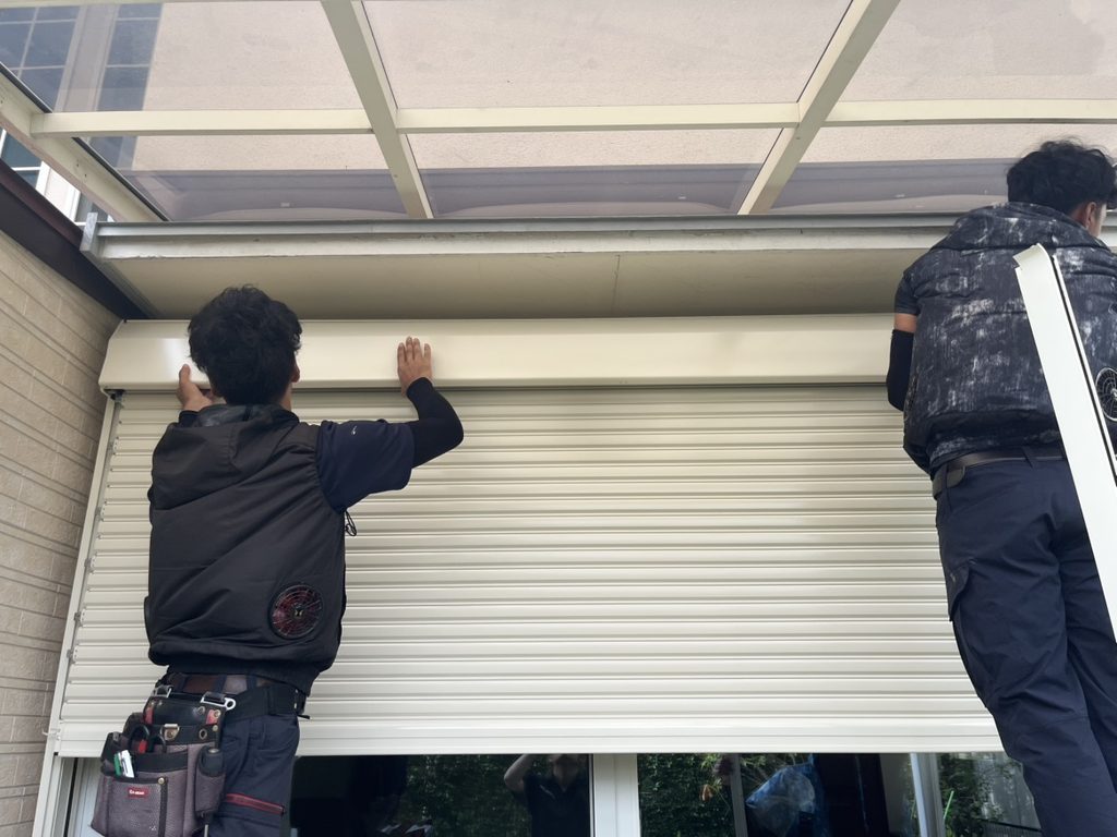 シャッター本体取付